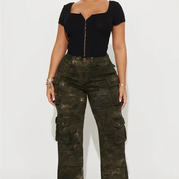 Fashion Nova Dark Green Jeans - Picture 3 of 5